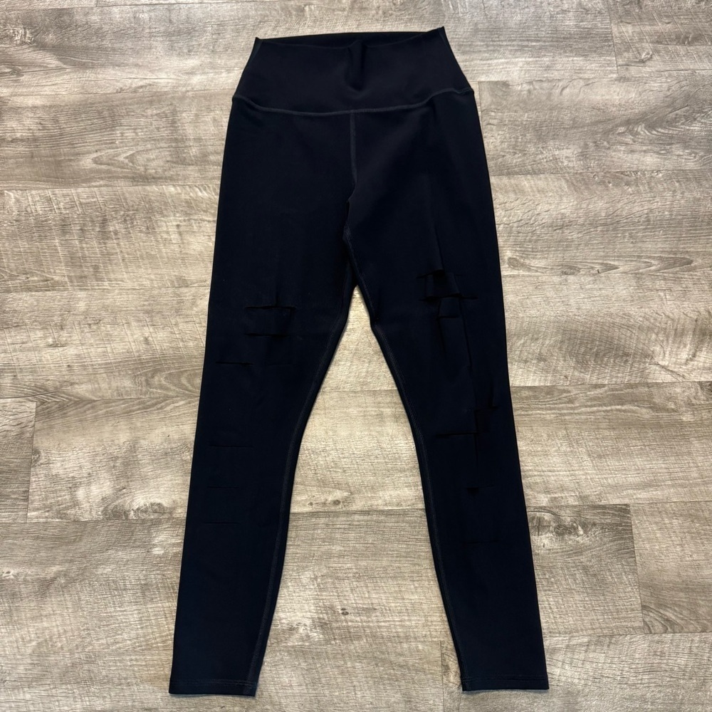 ALO Women’s Yoga Leggings Black High Waisted Ripped Warrior Pant Sz. S